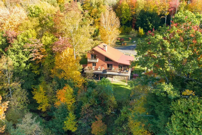 Cozy 6BR Catskills Getaway with Hot Tub - Image 1