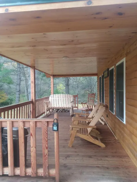 Quiet Cabin with creek, woods, close to lake. - Image 1