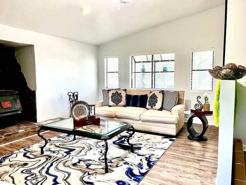 Luxury Villa in Payson - Image 1