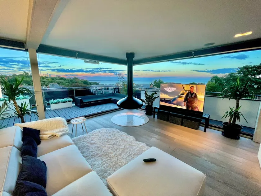 The Beach Hytte - Stunning Sea View Penthouse - Image 1