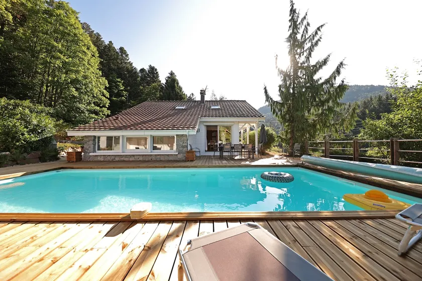 The White Chalet - Outdoor Pool, Jacuzzi, Sauna - Image 1