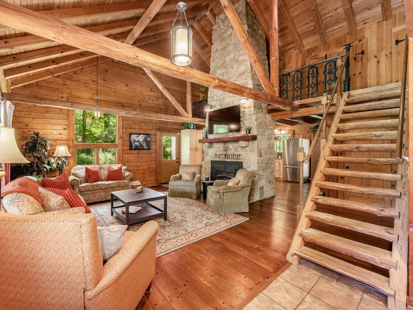*Hocking Hills Retreat | 2 Cabins, Fishing Ponds* - Image 1