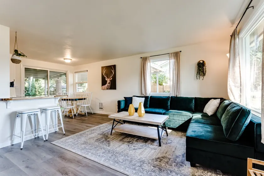 Fir-Grove Retreat-Stylish Home in Tranquil Setting - Image 1