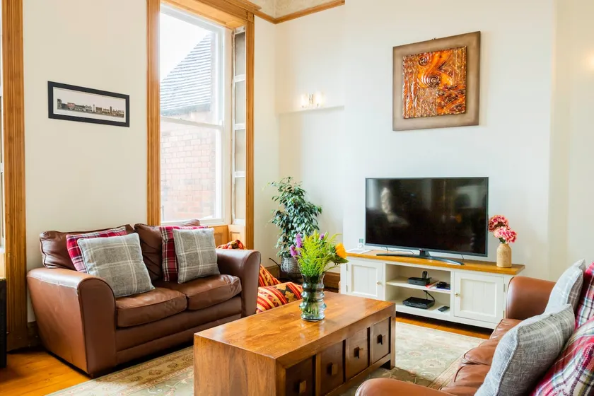 Beautiful Grade II listed apartment. - Image 1