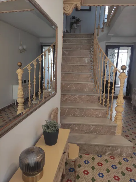 Centenary Mansion. Great charm and centrally located. - Image 1