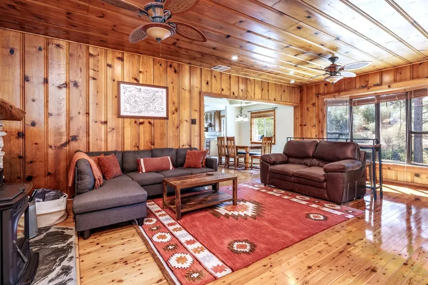 🛶 Cozy Creek Cabin near Yosemite & Bass Lake - Image 1