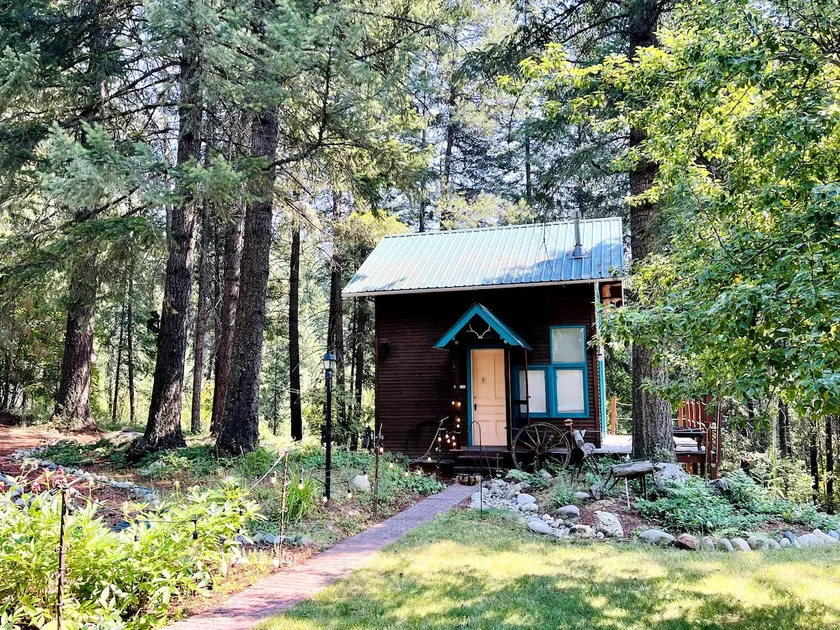 Adorable Dog Friendly Guest House - Image 1