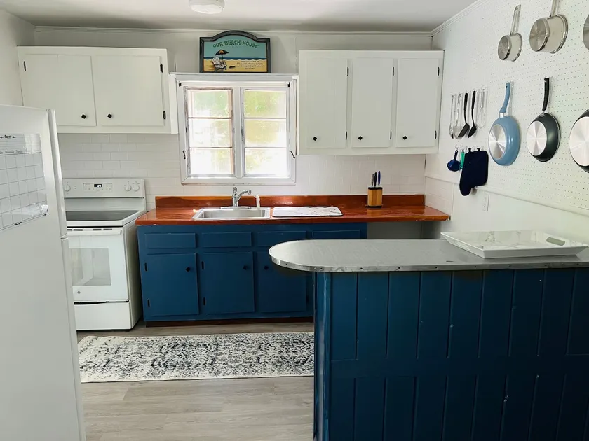 Cheerful 3-bedroom home in a perfect location! - Image 1