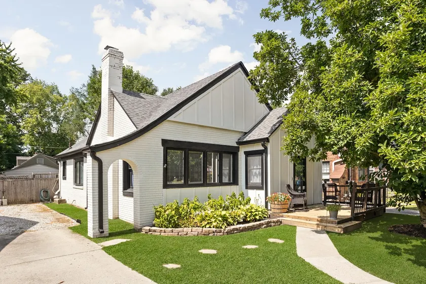The Broad Ripple Bulldog Bungalow - Image 1