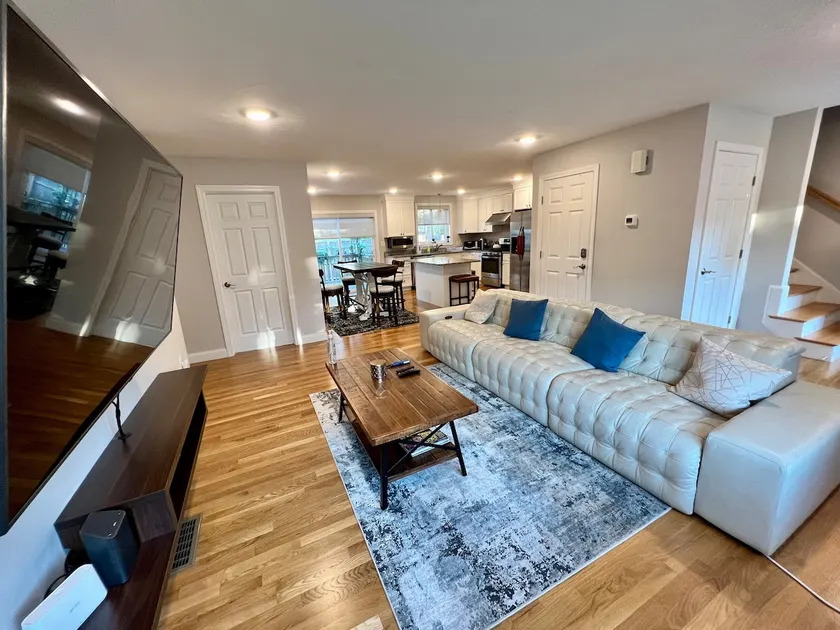 Built 2020 Private Home/4 Beds/2.5 Baths/EV Charge - Image 1