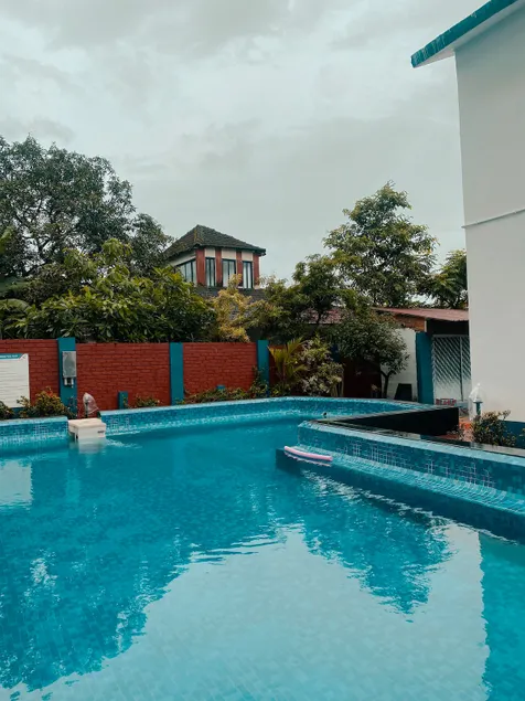 Family/Group suite-Kitchen swimming pool-Honeydew6 - Image 1