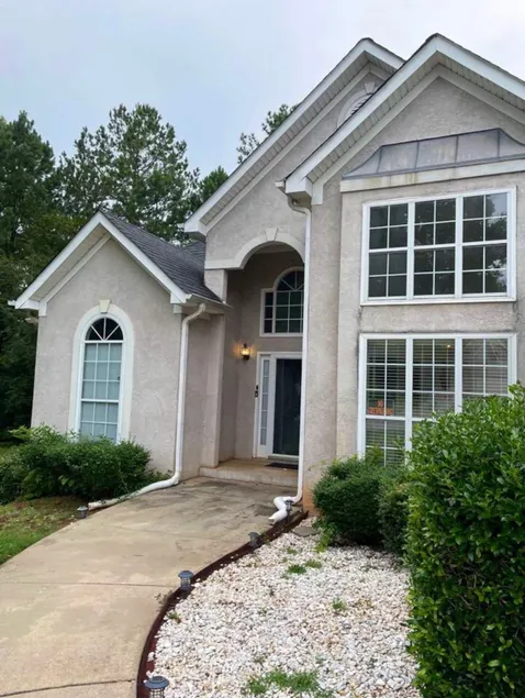 FIFA Fayetteville Tucked Away In Comfort (8 beds) - Image 1