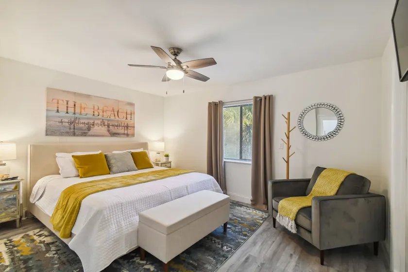 All new 3 bdr w/ pool, Sleeps 8, walk 2 beach (#C) - Image 1