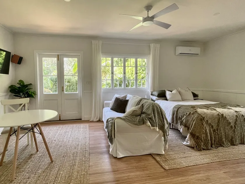 Spacious garden studio in Bangalow - Image 1