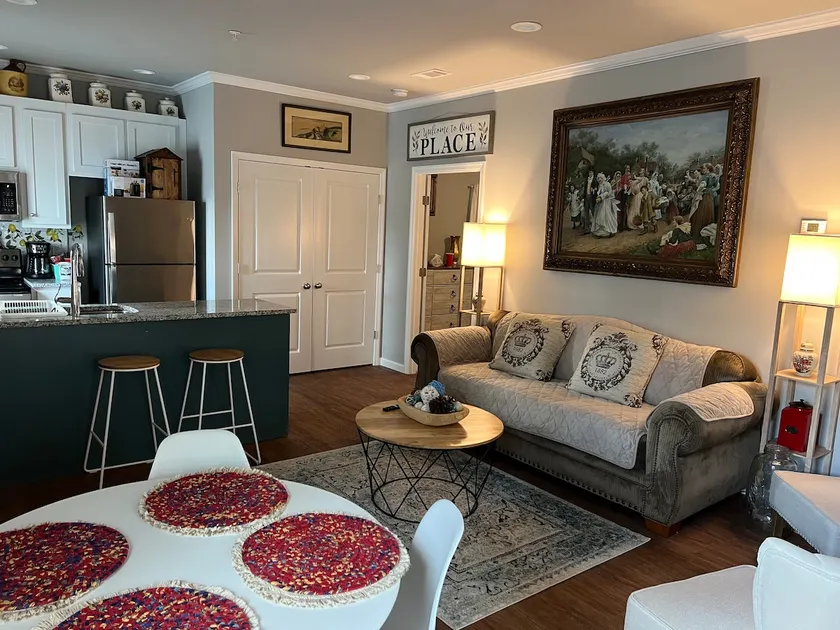 Stylish 1BR 2 Beds Near VSU SGMC Wild Adveture - Image 1