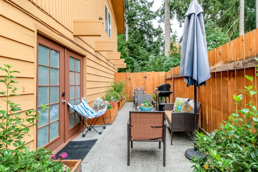 Spacious, Quiet Retreat in Federal Way - Image 1