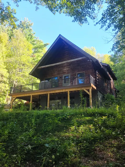 Modern Luxury Log Cabin - Image 1