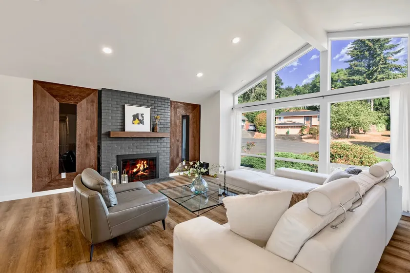 Tastefully Remodeled 4 Bedroom Home with Rainier View - Image 1