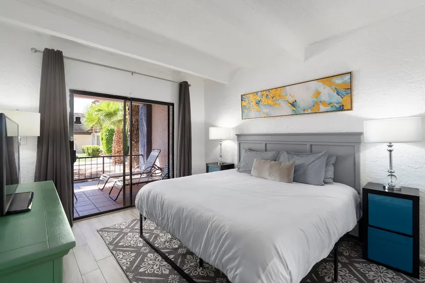Modern Living w/Resort Pool Pass and Fireplace! - Image 1