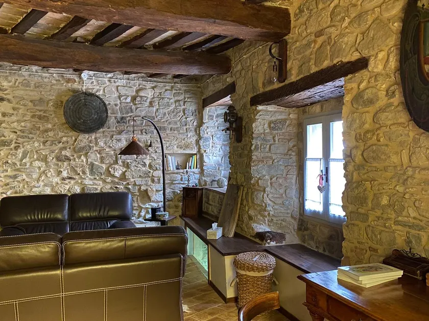 Living in a bonbonniere! - Image 1