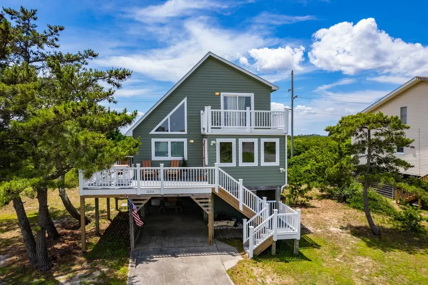 Home in Nags Head - 4 min walk to beach! - Image 1