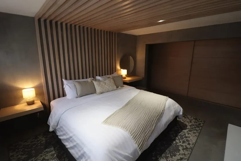 Modern apartment in the center - Image 1