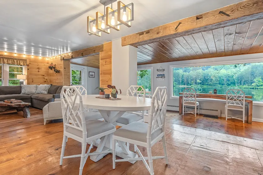 Lakefront, Kayaks, Firepit, great baseball stay! - Image 1