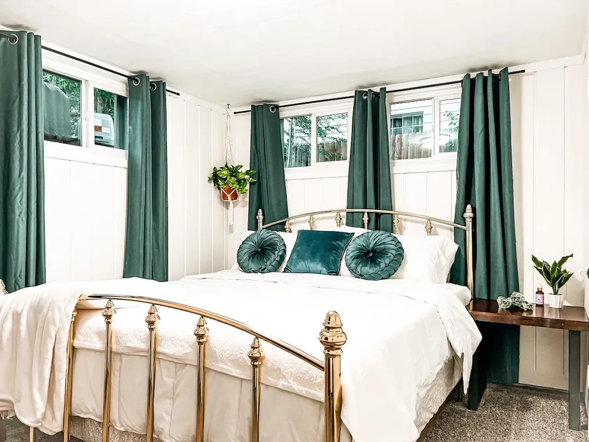 Adorable Private Apt w/Hot Tub, King Bed & Kitchen - Image 1