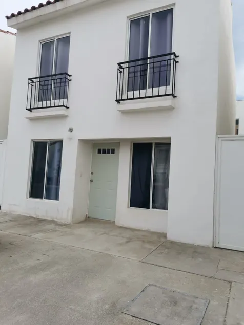 house in a private subdivision - Image 1