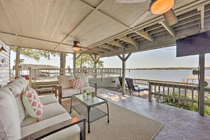 So Grand Lakefront, Hot Tub, Dock, Boat Slip & Game Room - Image 1