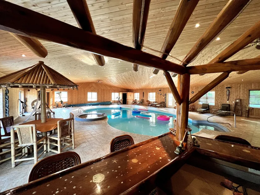 Cottage Getaway with Indoor Pool & Hot Tub - Image 1