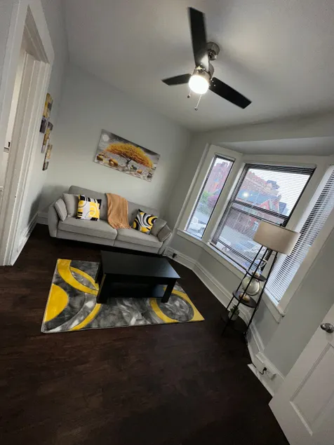 Cozy 1BR Apt in the heart of Downtwn - Image 1