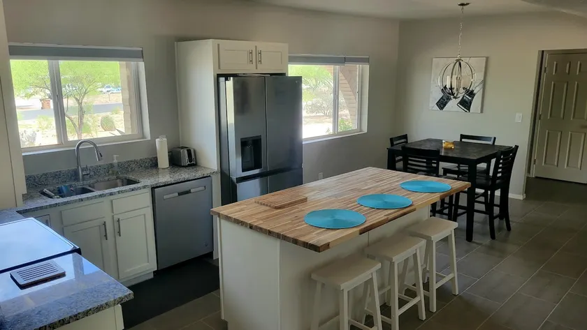 Peaceful Desert Home with Catalina Mountain Views - Image 1