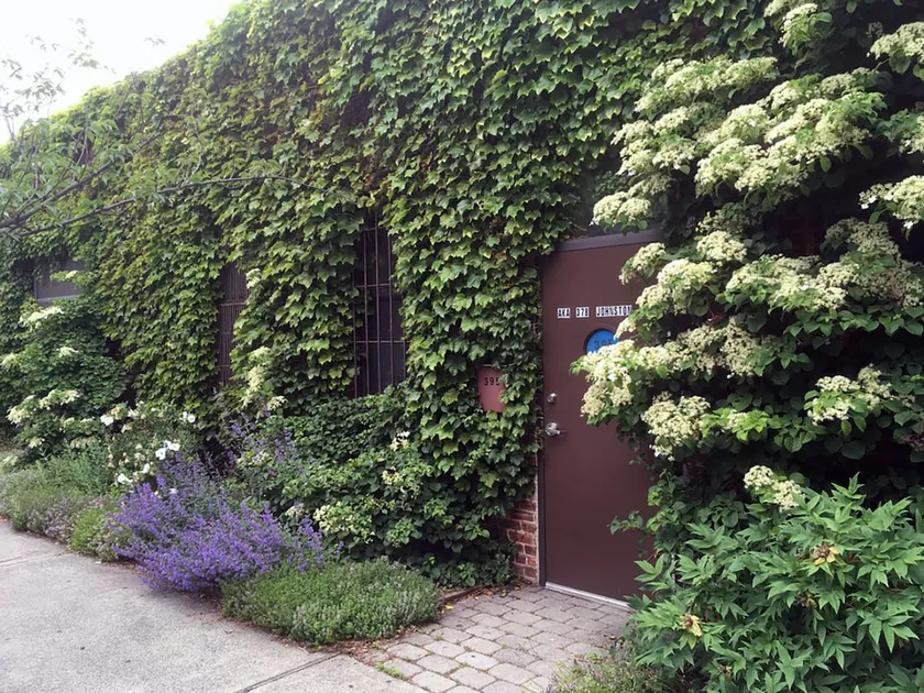 Ironworks loft, cozy & quiet, downtown Jersey City - Image 1