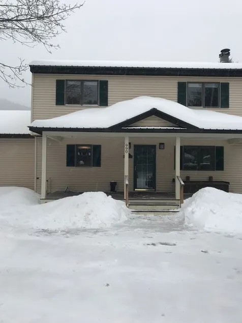 Cozy Okemo Mountain Colonial - Image 1