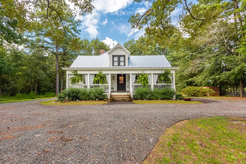 The Rivers Farmhouse - 10 min from Trilith Studios - Image 1
