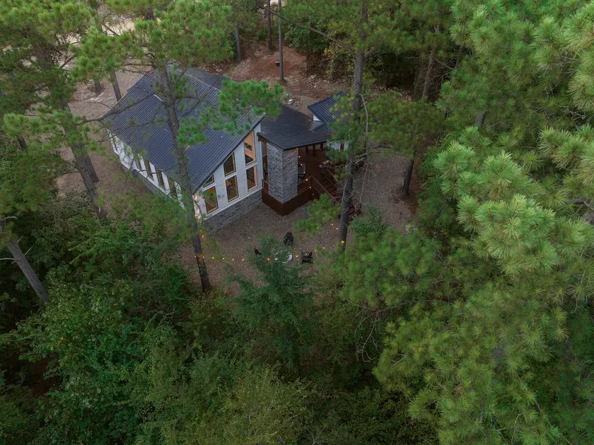 Modern Luxe Upscale Cabin- Two Knights - Image 1