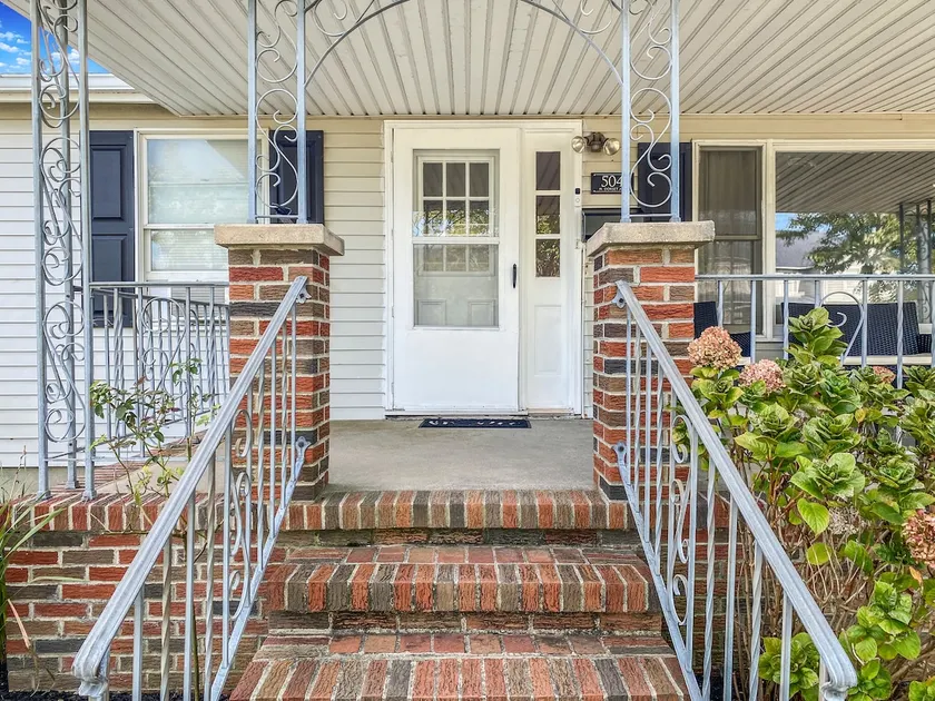 Adorable 3-Bedroom Family Beach House! - Image 1