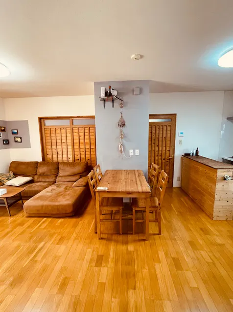 15 minutes from Miyazaki Airport, 10 minutes to Aoshima and Kisakihama, quiet location, BBQ allowed - Image 1