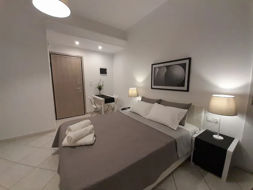 F1 Central Luxury Studio - Image 1