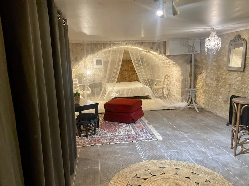 Provins hyper center - Image 1