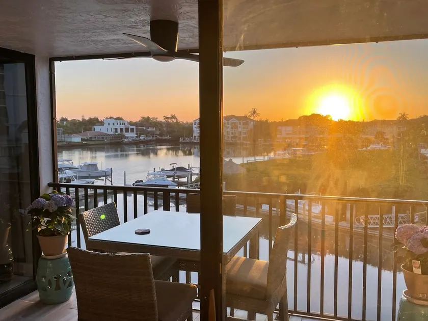 Remodeled Condo, Steps to the Beach - Image 1