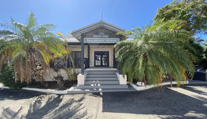 Apt 8 - Lovely 2 bedroom apartment near the beach - Image 1