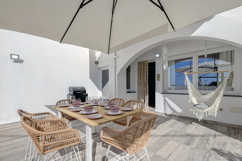 Marbella Beach House Holiday Rental Costabella - Image 1