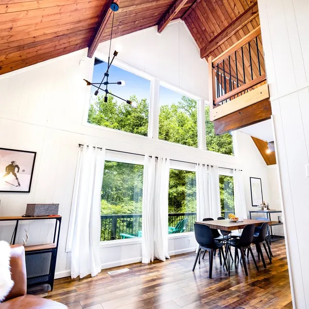 Quirky Fun Chalet near SNP, Skiing, and Wineries - Image 1