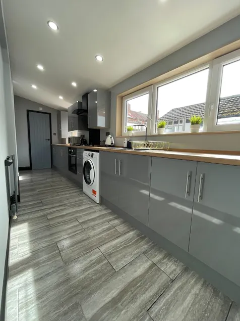 3 bedroom/2bathroom entire house 5mins to town - Image 1