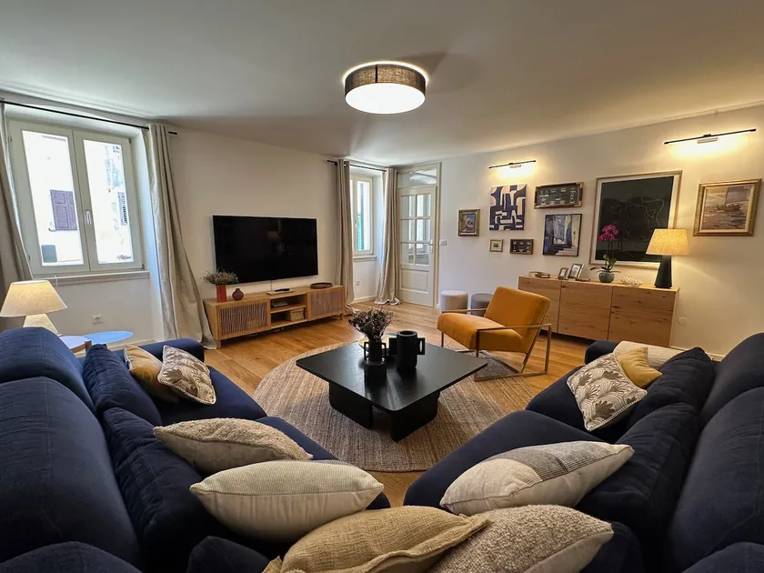 Apartment Family Time - Image 1