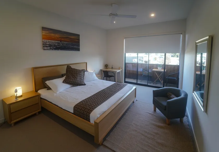 Modern air-conditioned 3-bedroom townhouse in centre of Cape Woolamai - Image 1