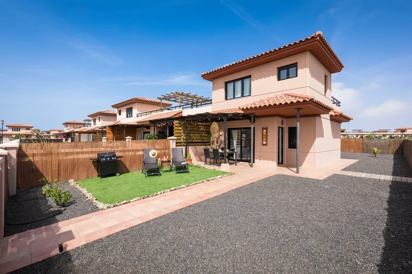 Villa Maha close by the North shore: relax, pool - Image 1