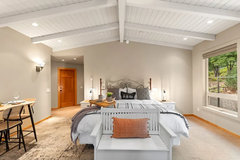 Cozy, Forested Guest Suite Close to Downtown - Image 1